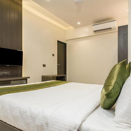 Hotel Oyster Suite Andheri West Mumbai  Buitenkant foto